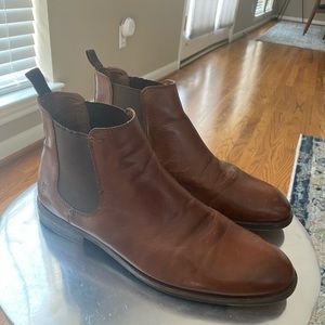 Frye Men’s Chelsea Boot